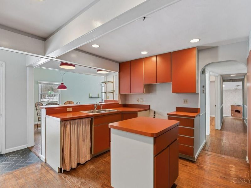 8635 Tudor Court, Sycamore Township, OH 45242 Photo 16