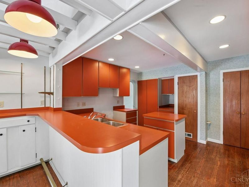 8635 Tudor Court, Sycamore Township, OH 45242 Photo 17