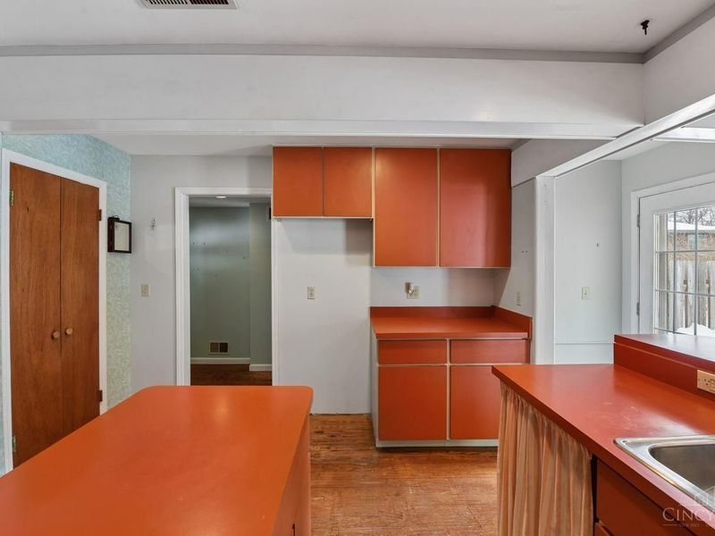 8635 Tudor Court, Sycamore Township, OH 45242 Photo 19