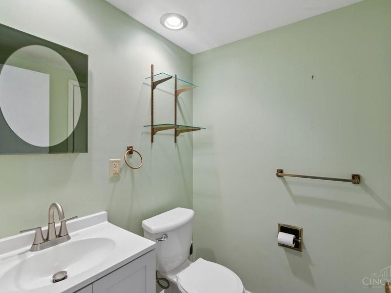 8635 Tudor Court, Sycamore Township, OH 45242 Photo 29