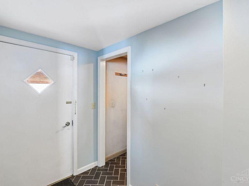 8635 Tudor Court, Sycamore Township, OH 45242 Photo 32