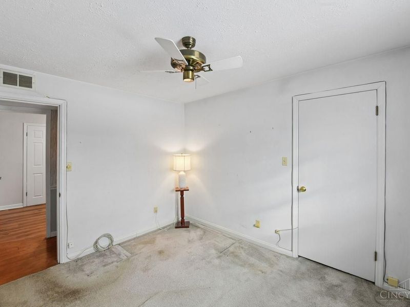 8635 Tudor Court, Sycamore Township, OH 45242 Photo 9