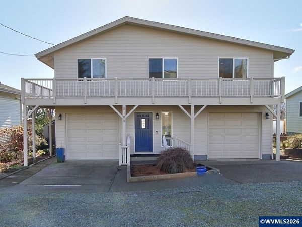 5185 Main St, Bay City, OR 97107
