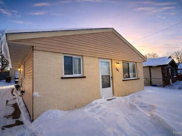 141 W Cornell Avenue, Pontiac, MI 48340