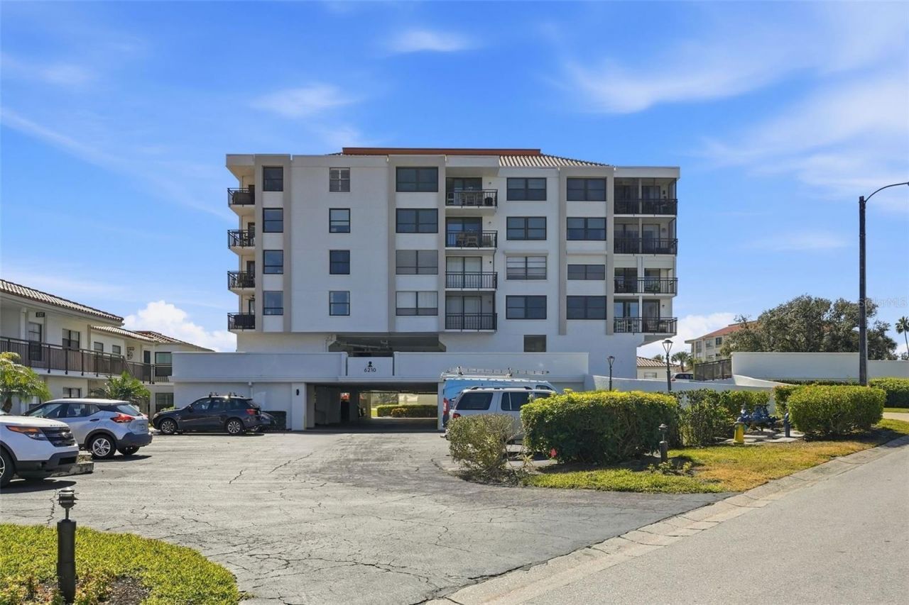 6210 Sun Boulevard, Unit 211, Saint Petersburg, FL 33715 Photo