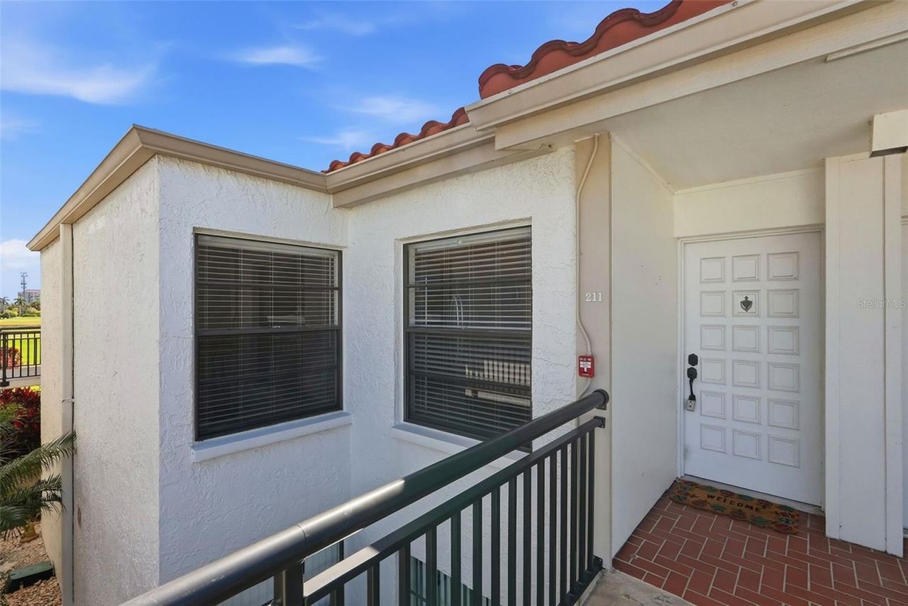 6210 Sun Boulevard, Unit 211, Saint Petersburg, FL 33715 Photo