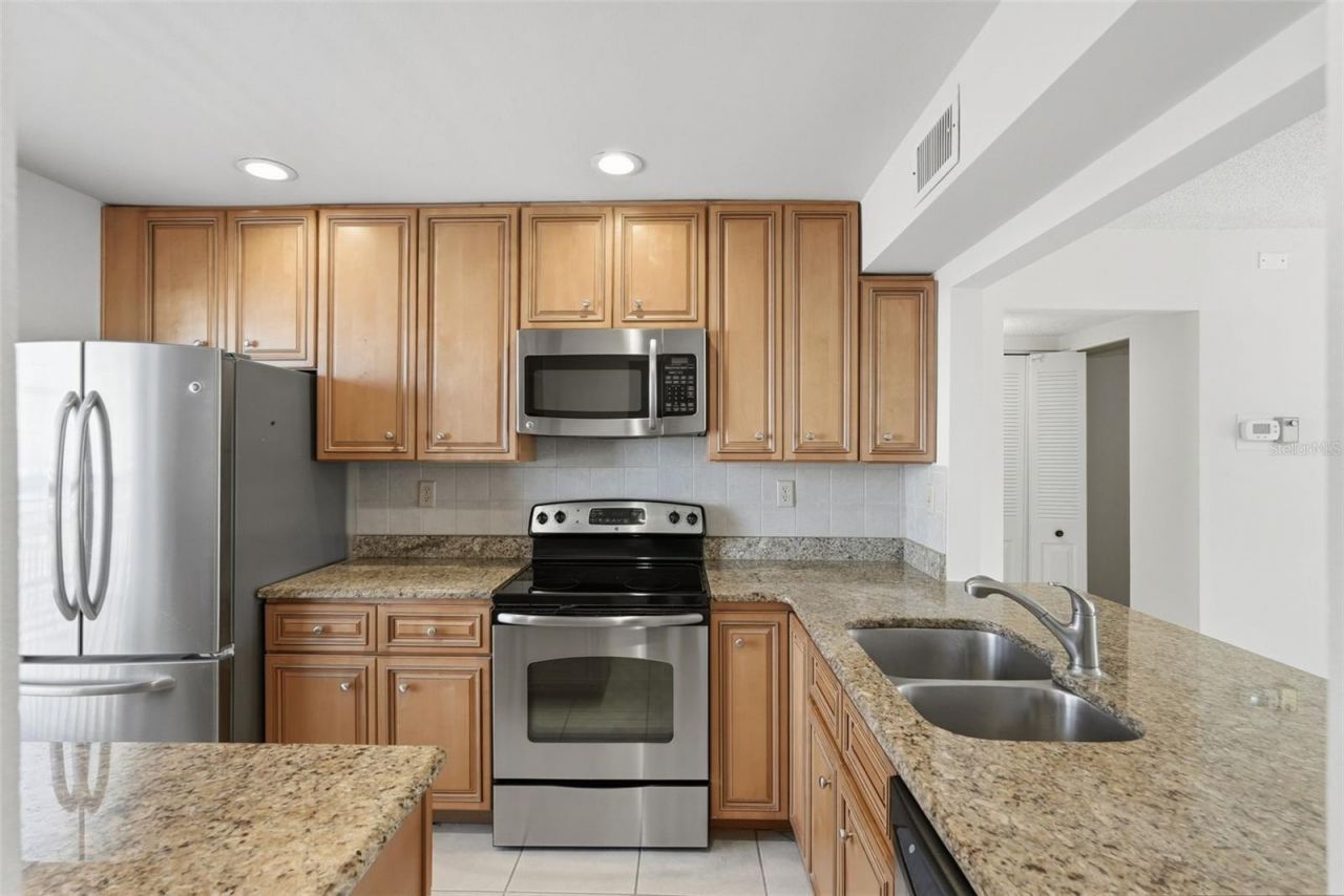 6210 Sun Boulevard, Unit 211, Saint Petersburg, FL 33715 Photo