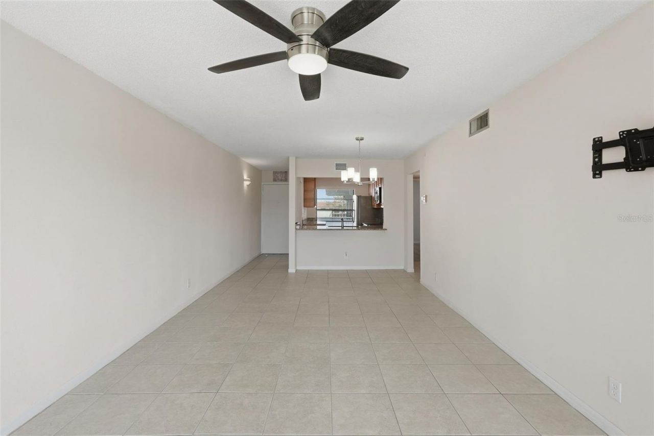 6210 Sun Boulevard, Unit 211, Saint Petersburg, FL 33715 Photo