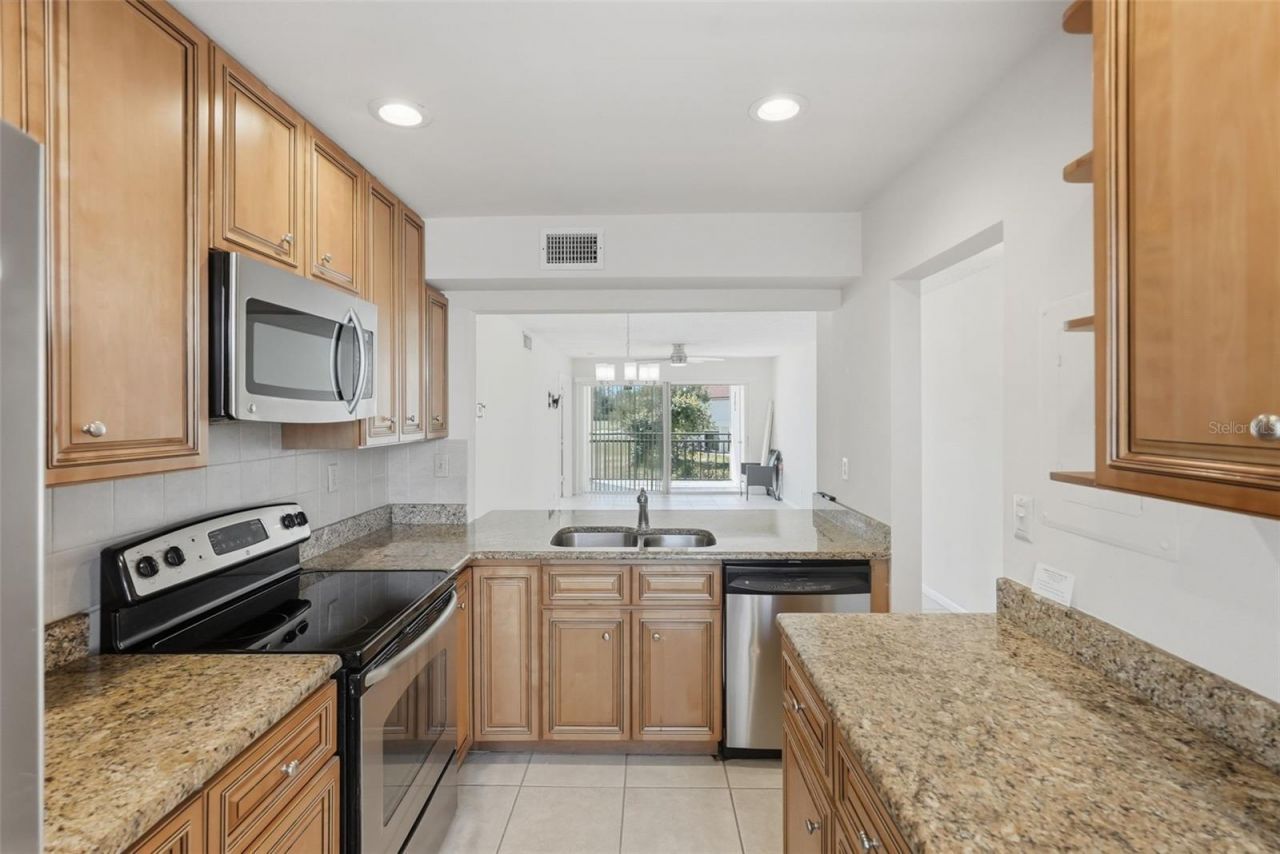 6210 Sun Boulevard, Unit 211, Saint Petersburg, FL 33715 Photo