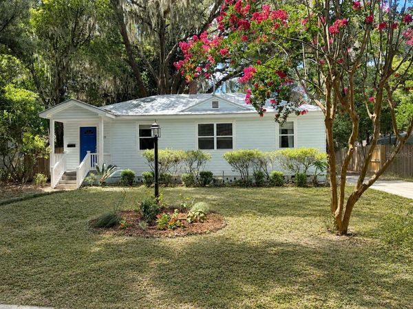 929 NE 7TH AVENUE, GAINESVILLE, FL 32601