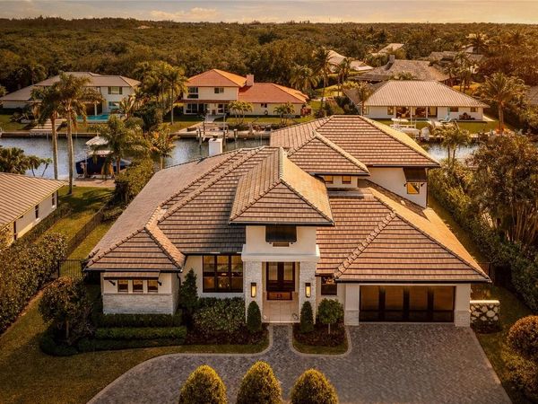 9058 SE STAR ISLAND WAY, HOBE SOUND, FL 33455