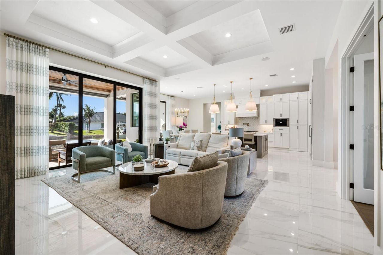 9058 SE Star Island Way, Hobe Sound, FL 33455 Photo