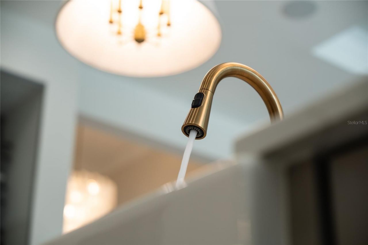 9058 SE Star Island Way, Hobe Sound, FL 33455 Photo