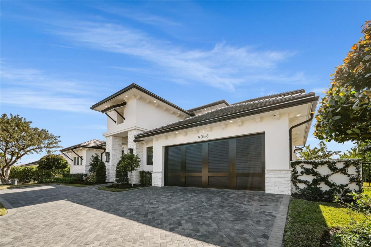 9058 SE Star Island Way, Hobe Sound, FL 33455 Photo