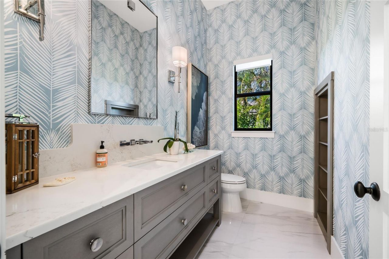 9058 SE Star Island Way, Hobe Sound, FL 33455 Photo