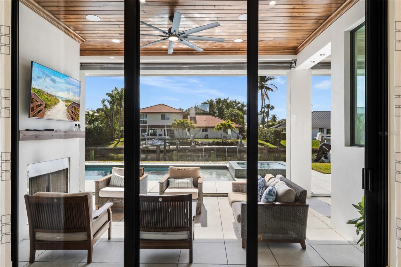 9058 SE Star Island Way, Hobe Sound, FL 33455 Photo