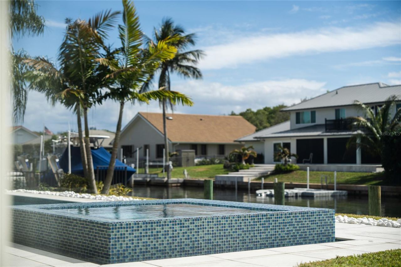 9058 SE Star Island Way, Hobe Sound, FL 33455 Photo