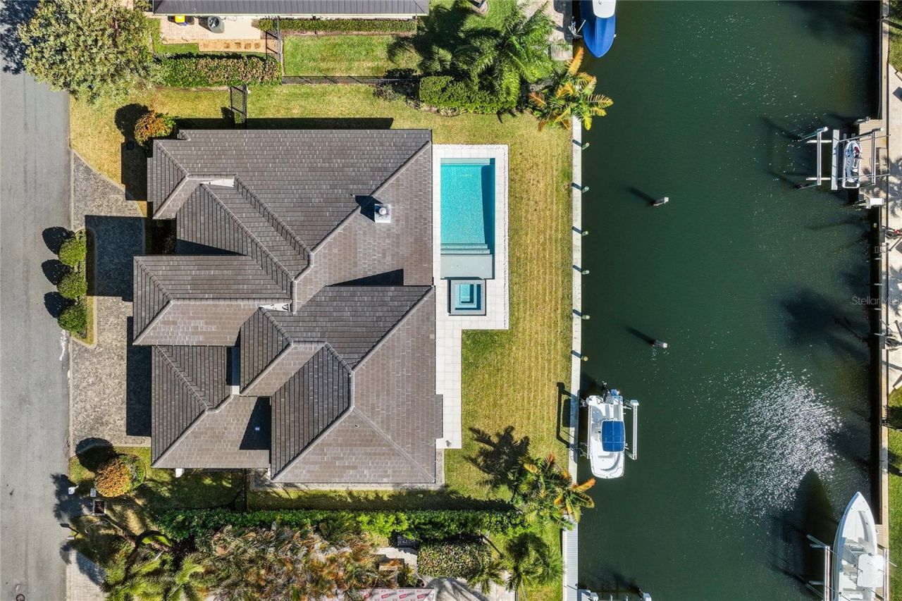 9058 SE Star Island Way, Hobe Sound, FL 33455 Photo