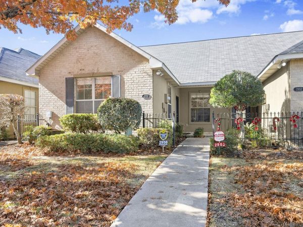 2956 Magazine Dr, Baton Rouge, LA 70816