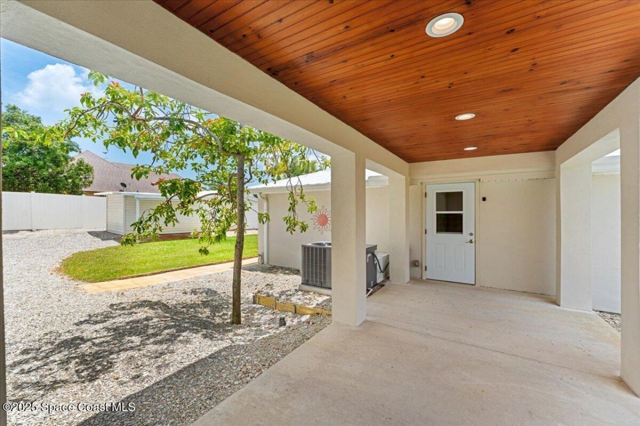 8865 Central Avenue, Micco, FL 32976 Photo