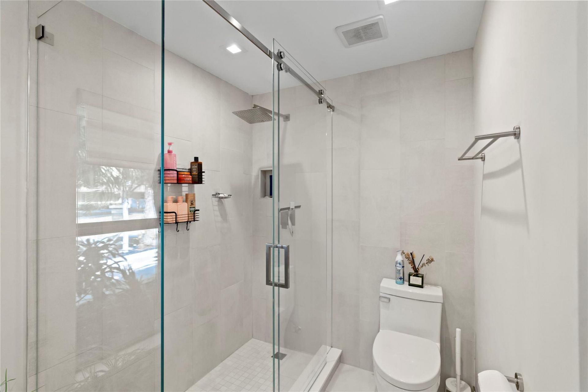 2430 NE 49th Street, Lighthouse Point, FL 33064 Photo