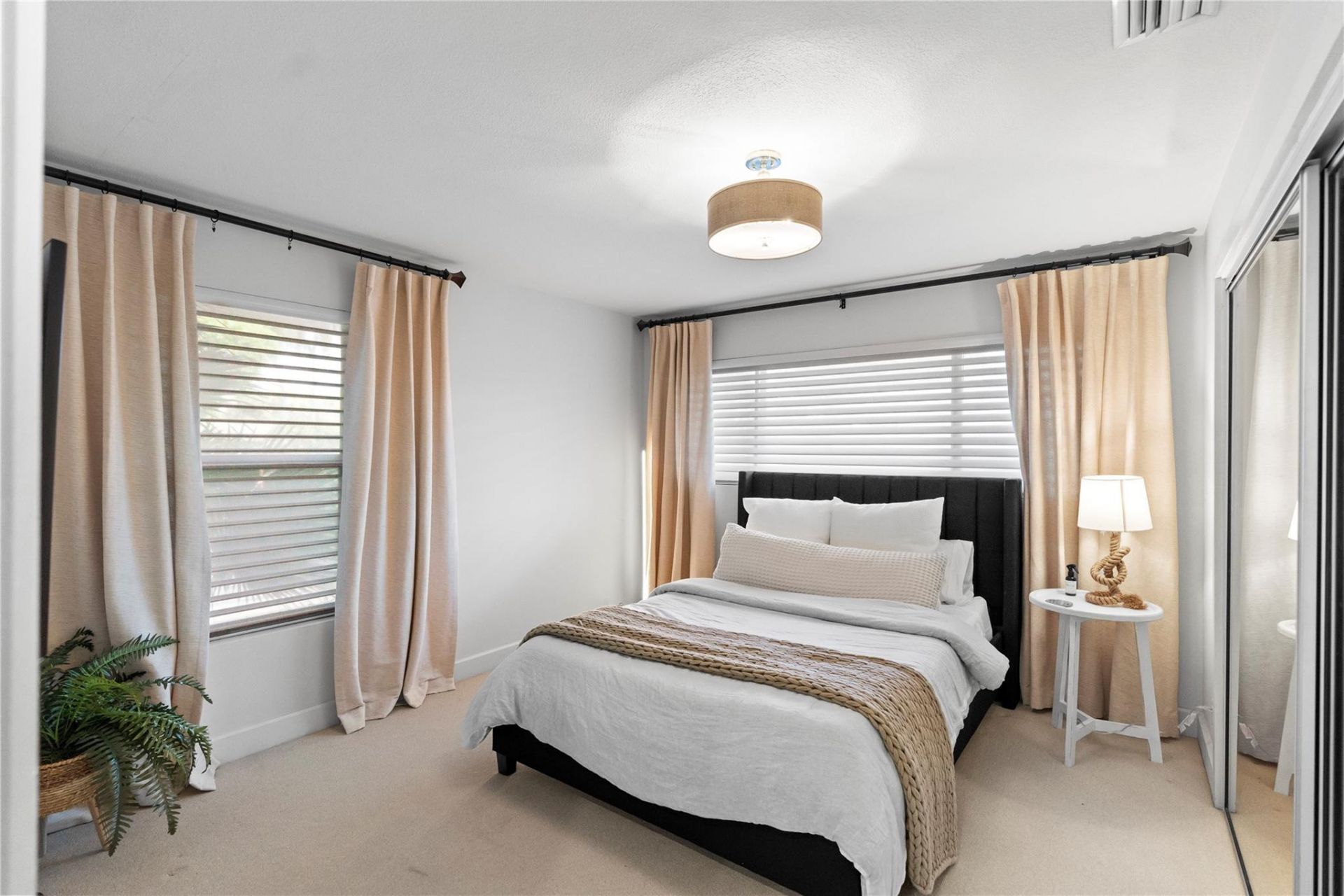 2430 NE 49th Street, Lighthouse Point, FL 33064 Photo