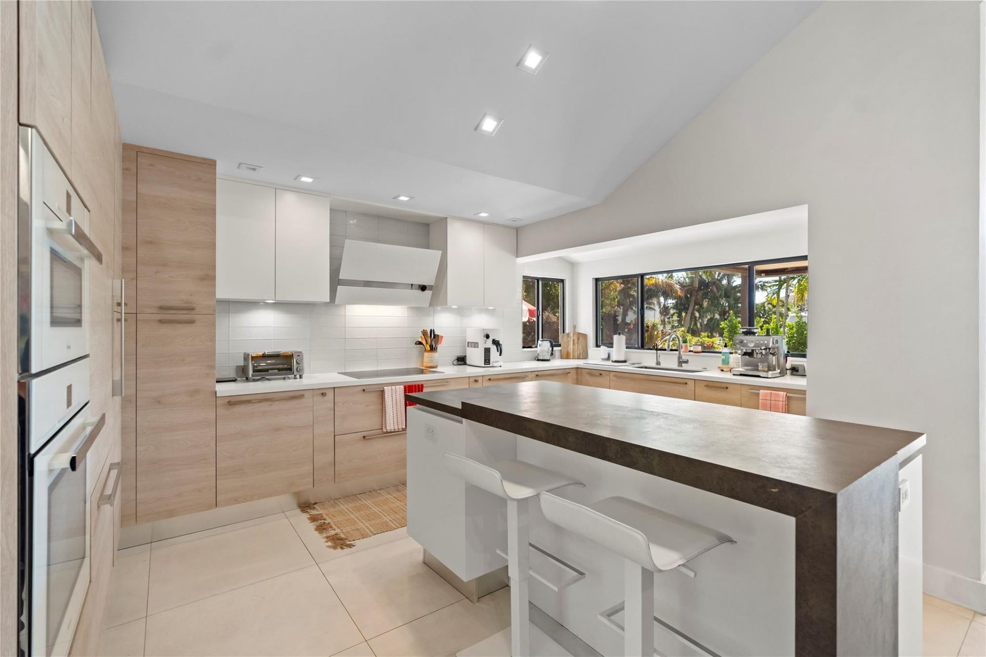 2430 NE 49th Street, Lighthouse Point, FL 33064 Photo