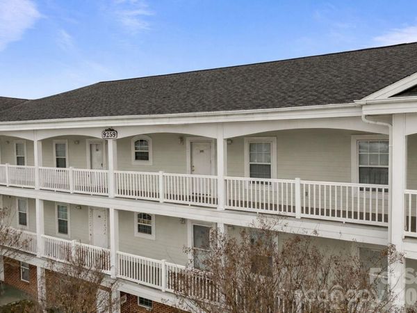 9285 Meadow Vista Road, Charlotte, NC 28213