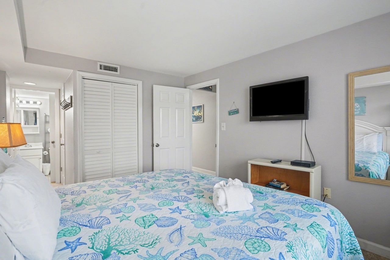 5511 N Ocean Blvd.  Photo 14