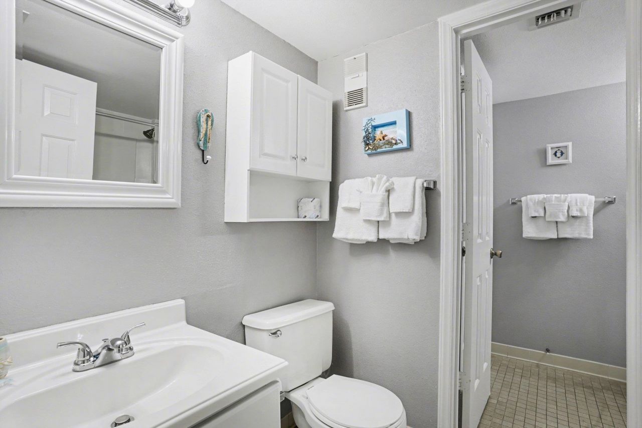 5511 N Ocean Blvd.  Photo 16