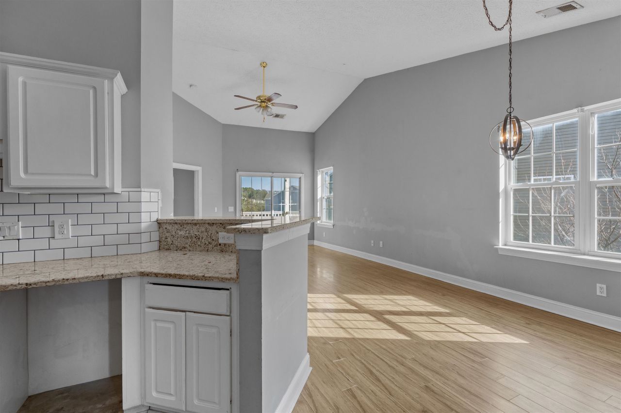 1121 Peace Pipe Pl. Photo 10