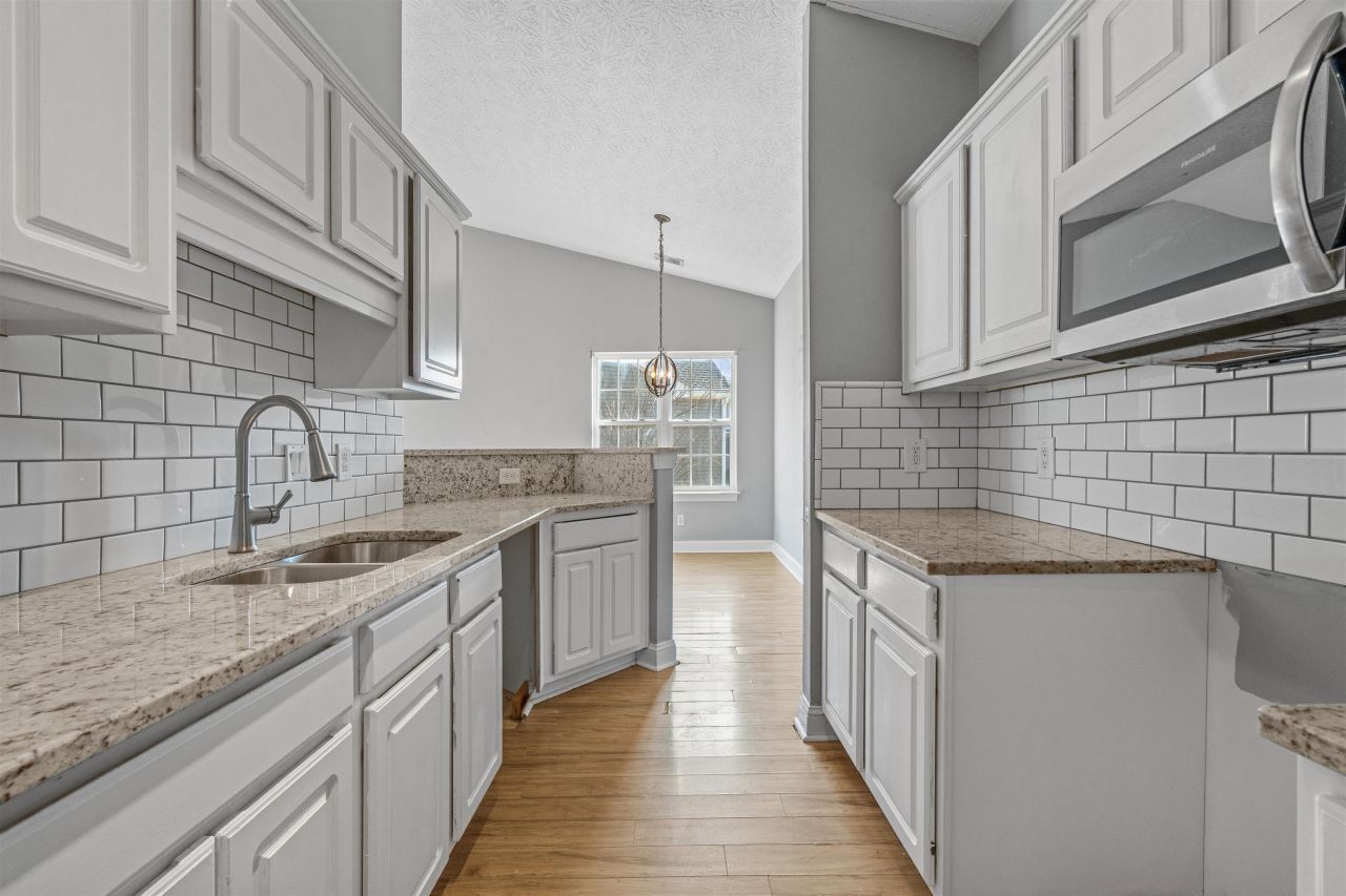 1121 Peace Pipe Pl. Photo 9