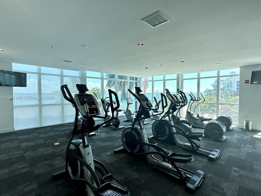 1155 Brickell Bay Dr, Unit 607, Miami, FL 33131 Photo