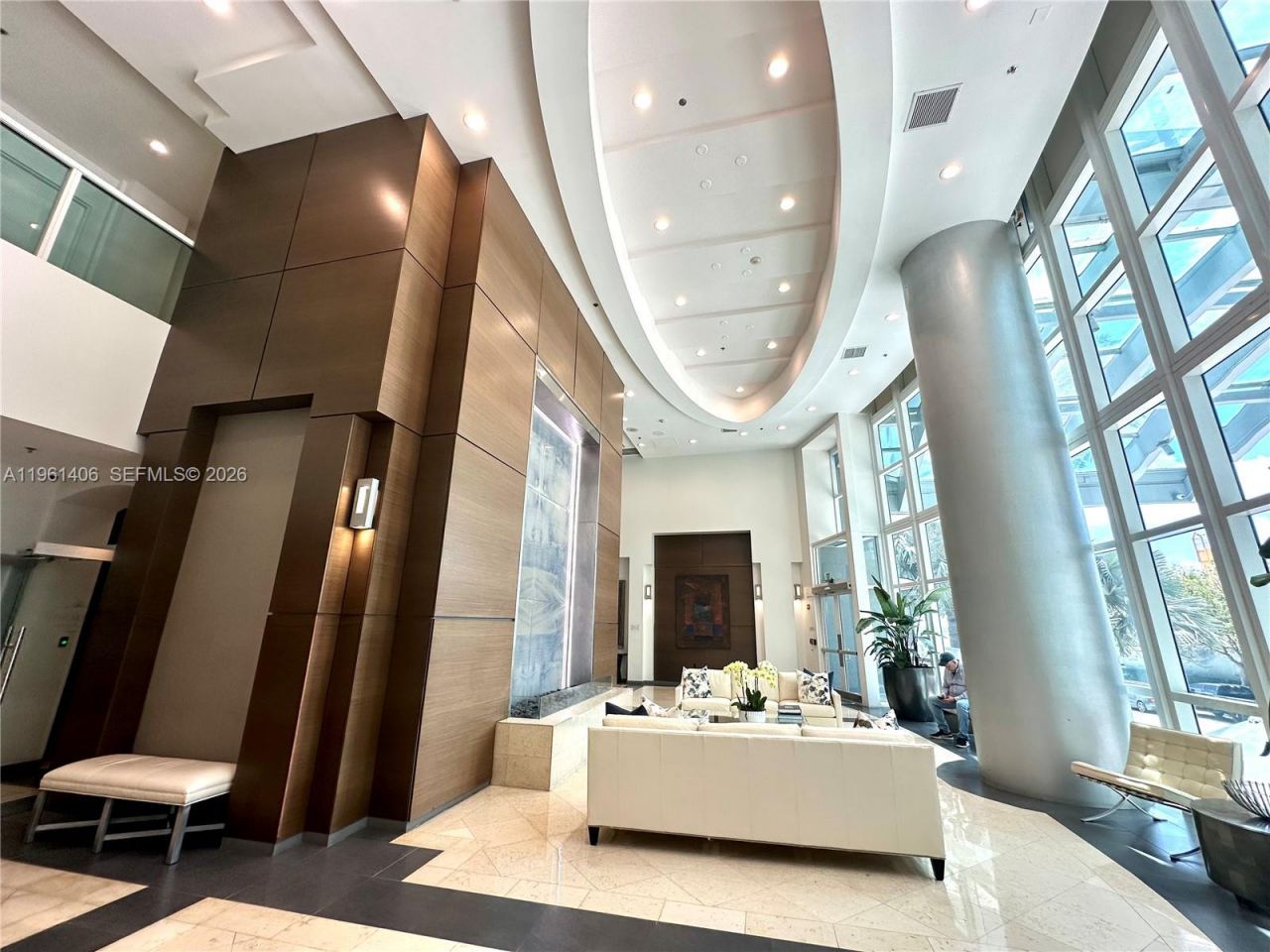 1155 Brickell Bay Dr, Unit 607, Miami, FL 33131 Photo
