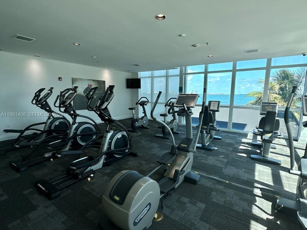 1155 Brickell Bay Dr, Unit 607, Miami, FL 33131 Photo