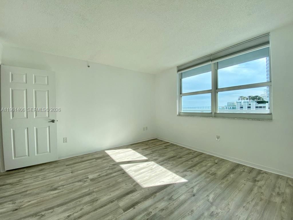 1155 Brickell Bay Dr, Unit 607, Miami, FL 33131 Photo