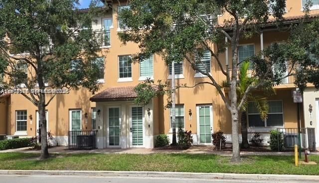 819 SW 147th Ave , Unit 1405, Pembroke Pines, FL 33027 Photo