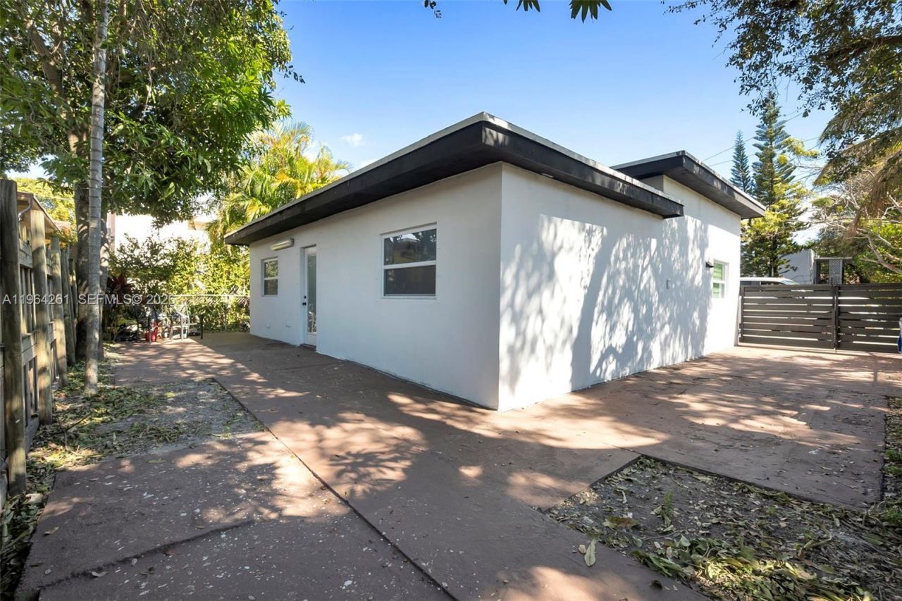 1820 SW 25th Ave, Miami, FL 33145 Photo