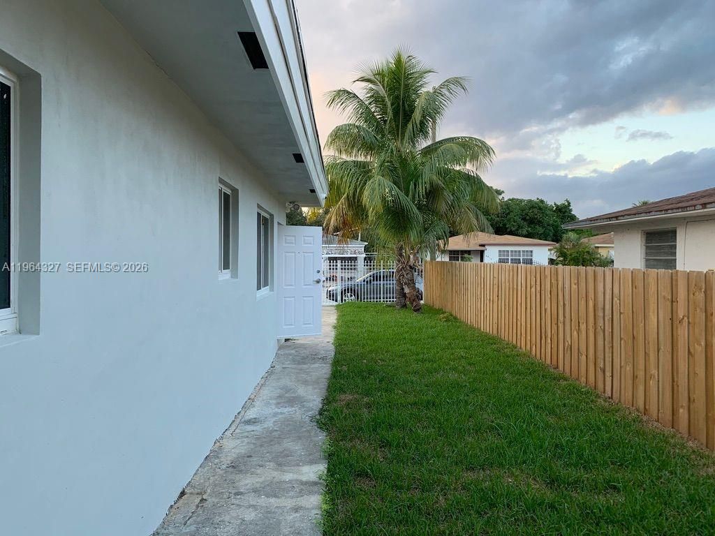 6801 NW 2nd Ct , Miami, FL 33150 Photo