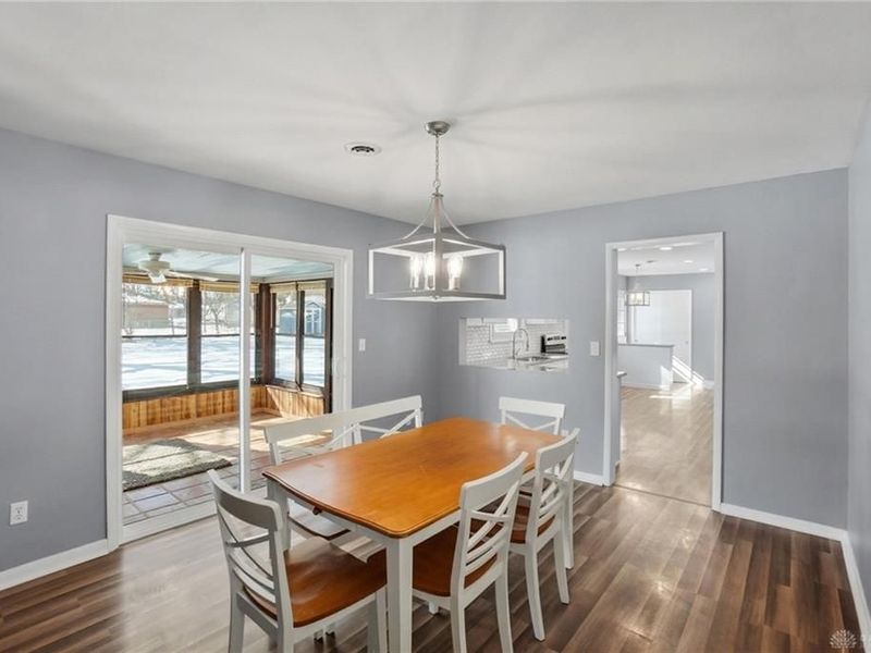 1040 Grove Hill Drive, Beavercreek, OH 45434 Photo 10