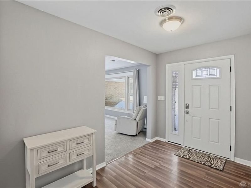 1040 Grove Hill Drive, Beavercreek, OH 45434 Photo 6