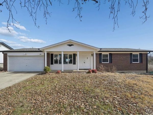 1056 King Carey Drive, St Louis, MO 63146