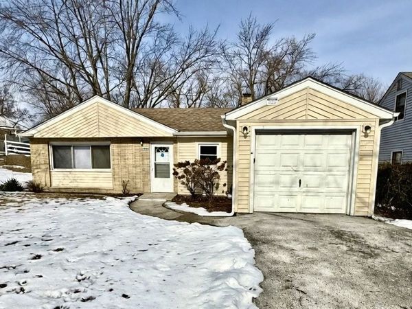 2904 Woodworth Place, Hazel Crest, IL 60429