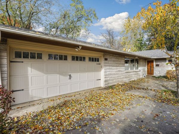 713 Lois Place, Joliet, IL 60435