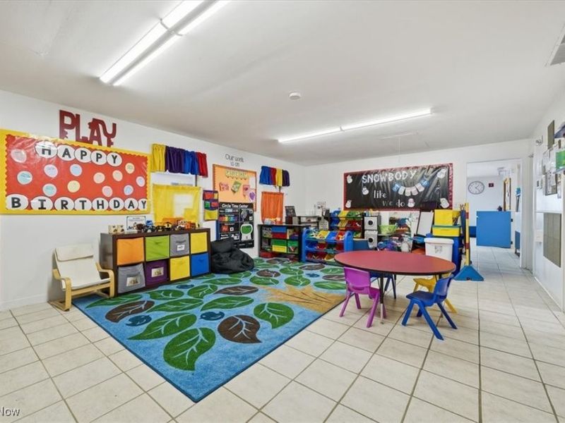 250 Winckles Street, Elyria, OH 44035 Photo 12