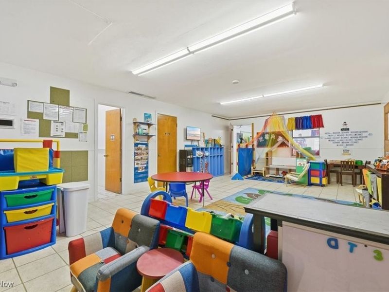 250 Winckles Street, Elyria, OH 44035 Photo 15