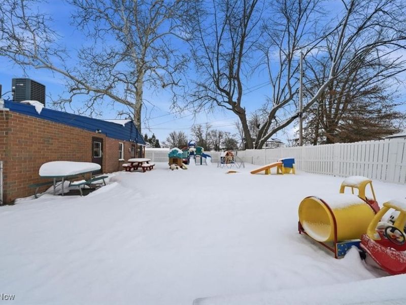 250 Winckles Street, Elyria, OH 44035 Photo 32