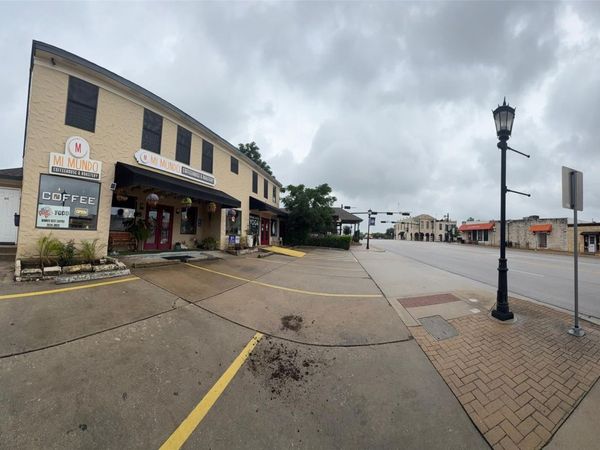 106 S Mays ST, Unit 300, Round Rock, TX 78664