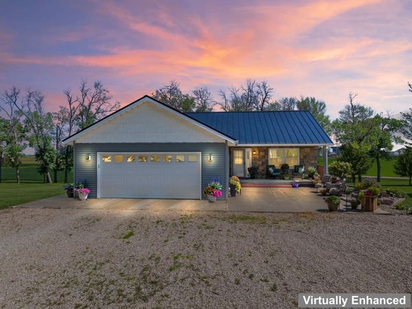 23371 650th Avenue, Alden, MN 56009
