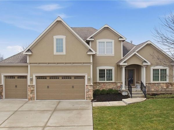 1559 Brompton Lane, Raymore, MO 64083